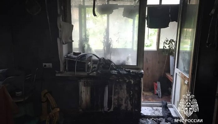 В Ангарске из-за лампы для террариума загорелась квартира
