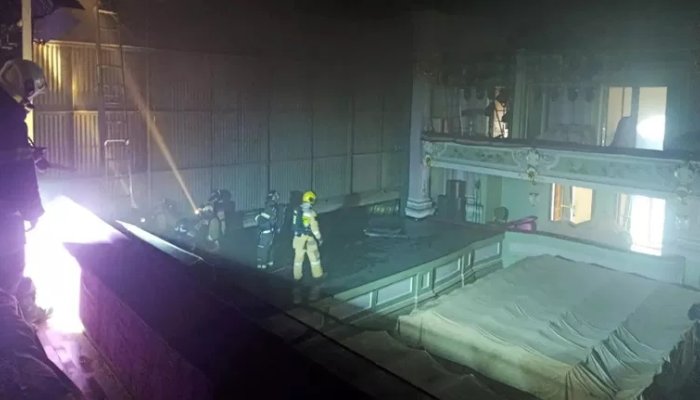 В Санкт-Петербурге потушили пожар в театре имени В.Ф. Комиссаржевской