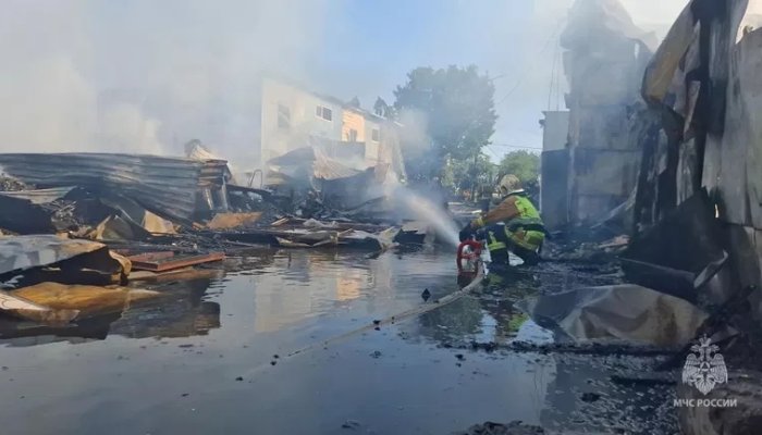Пожар в эллингах Кронштадта ликвидирован