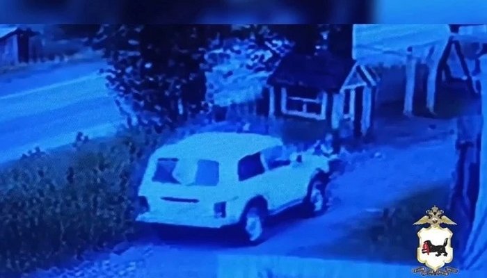 В Усть‑Куте двое парней угнали «Ниву» с помощью отвёртки