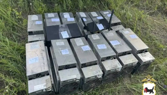 В лесу Иркутского района нашли незаконную майнинговую ферму
