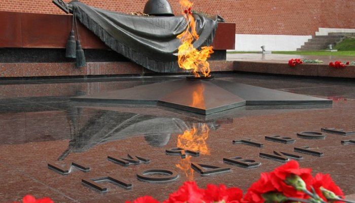 В Бурятии две семьи лишились гражданства РФ после тушения Вечного огня