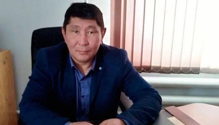 Экс-главе Баяндая суд заменил условный срок на реальный