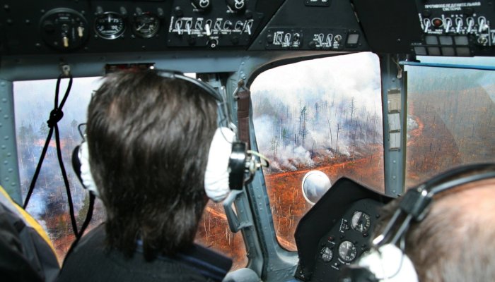 В лесах Иркутской области тушат два пожара