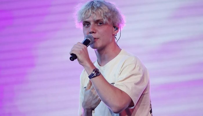 Ваня Дмитриенко стал самым молодым артистом, собравшим стадион «Лужники»