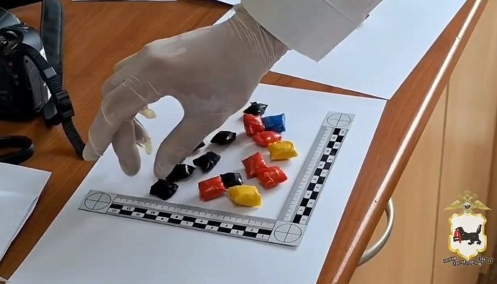 В Ангарске задержали 18-летнего парня с гашишем и марихуаной