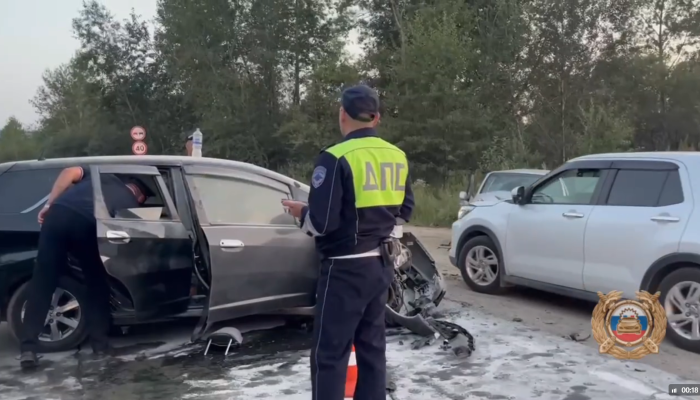 Восемь человек пострадали в ДТП в Шелеховском районе (Видео)