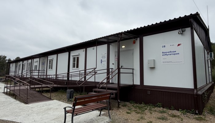 В поселке Малая Топка начала работу новая врачебная амбулатория