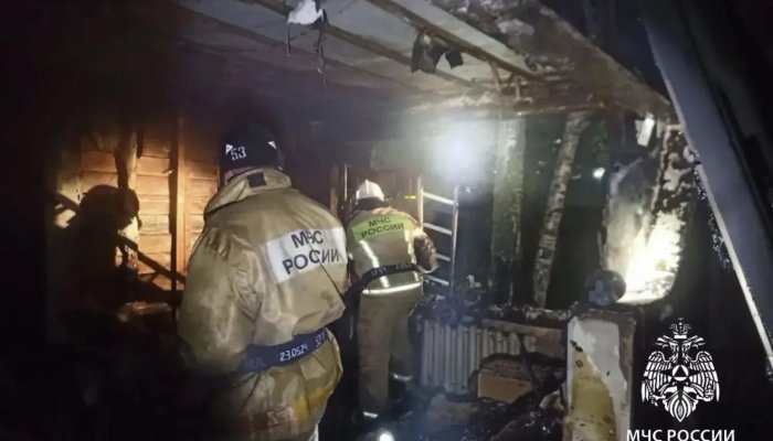 Два человека спасены огнеборцами на пожаре в Байкальске
