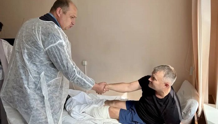 Братчанин, на которого напал медведь, идёт на поправку