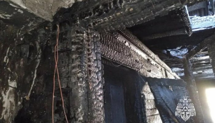 В Бохане женщина с двумя детьми погибла при пожаре в подъезде