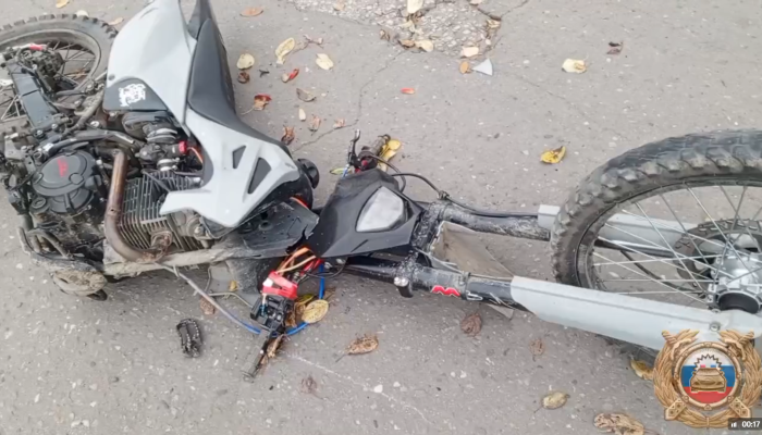 В Слюдянке двое подростков на мотоцикле попали в аварию (Видео)