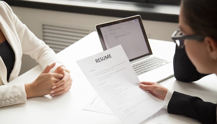 SuperJob: в Иркутске больше всего платят торговым представителям