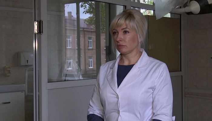 Миллион на мамину карту: как экс-главврач из Шелехова зарабатывала на больнице