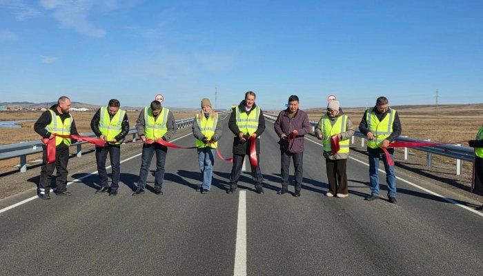 В Эхирит-Булагатском районе ввели в эксплуатацию отремонтированный участок объездной дороги Усть-Ордынского