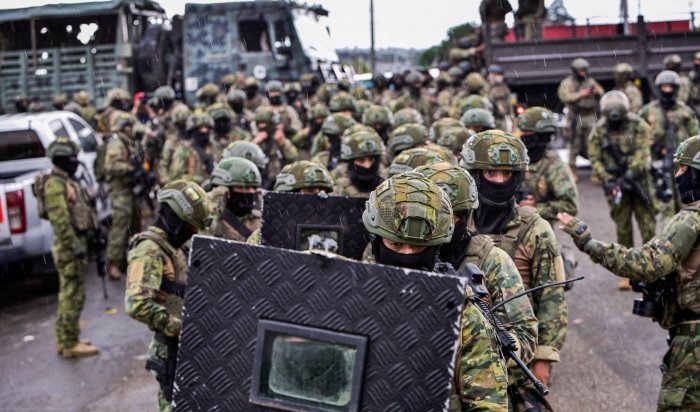 В Эквадоре введен режим внутреннего вооруженного конфликта