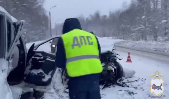 Две женщины погибли в ДТП возле Байкальска