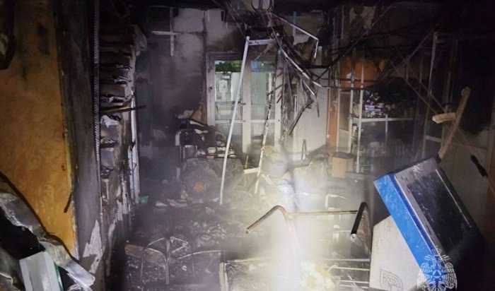 Пожар в торговом центре Усолья-Сибирского произошел из-за игрового автомата