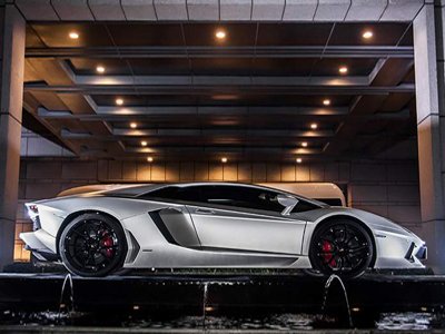 Lamborghini представил уникальный Aventador «Джеки Чан»