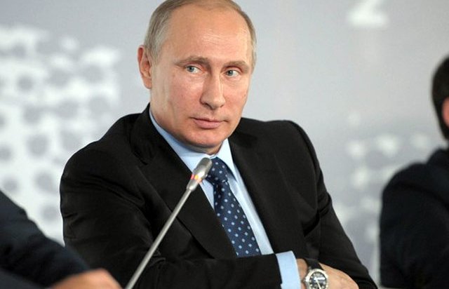Путин объявил о необходимости регулировать интернет и заверил сетевых бизнесменов, что от государства "никуда не спрячешься