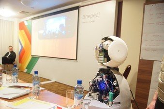 Житель Красноярска изобрел робота-полиглота Петрушк