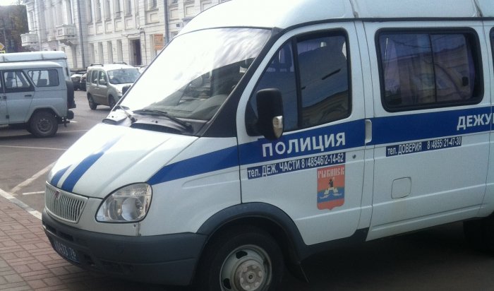 В Петербурге на улице похитили 17-летнюю девушк