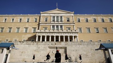 Греческий парламент 23 февраля проголосует по реструктуризации долга