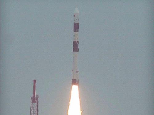 Индия успешно осуществляет запуск 100-й космической миссии