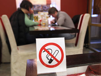 Правительство одобрило закон о запрете курения в общественных места