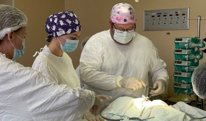 Иркутские врачи выходили новорожденного мальчика весом 1,4 кг