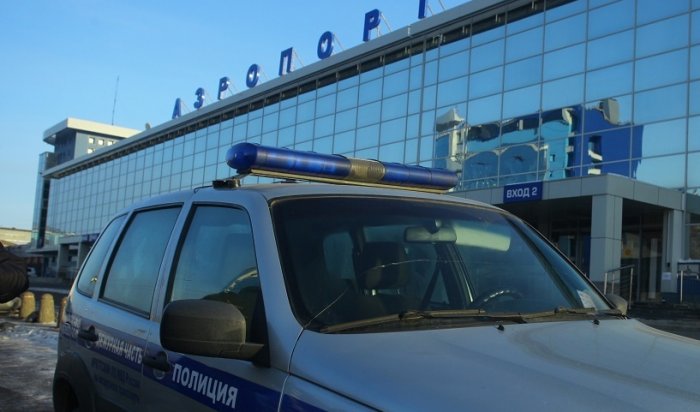 Иностранец пытался дать взятку в аэропорту Иркутска