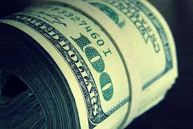 Курс доллара поднялся до рекордного уровня - 39,36 рублей