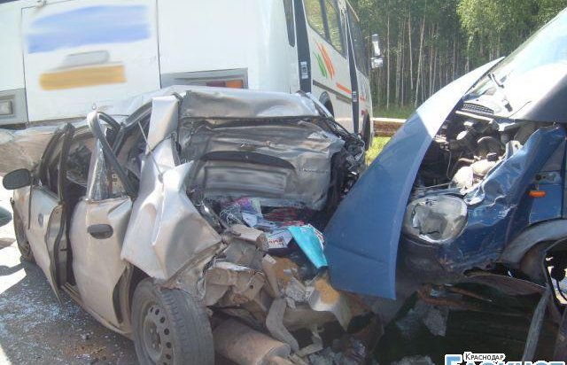 В Краснодарском крае произошло ДТП с участием 19 автомобилей