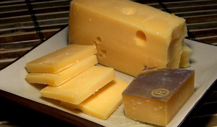 В Оренбурге таможенники задержали 80 тонн украинского сыра