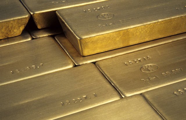 В Череповце сотрудница банка похитила 10 килограммов золота, чтобы свозить семью на курор