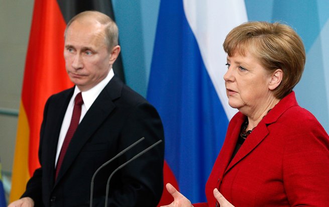 Путин и Меркель обсудили урегулирование украинского кризиса