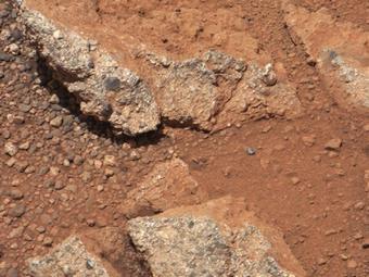 На Марсе обнаружили русло пересохшего ручья