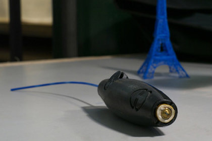 3D-принтер принял форму ручки