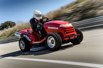Газонокосилка Honda установила рекорд скорости в 187,6 км/