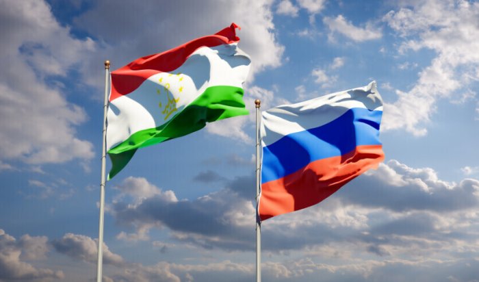 Граждане Таджикистана массово уезжают из России