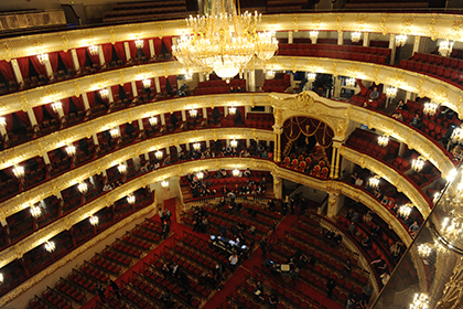 Большой театр пообещал продавать билеты по 100 рублей на стоячие места