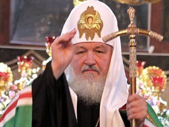 Патриарх призвал молиться за мир на Украине