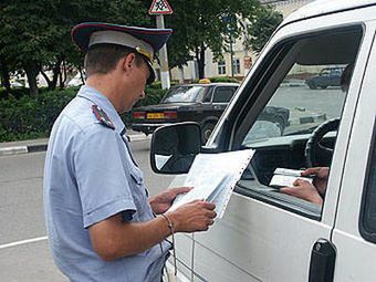 У водителей машин с иностранными номерами теперь требуют документы о временном ввозе