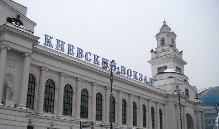 Медведев не встретил на Киевском вокзале ни рамок, ни милиции