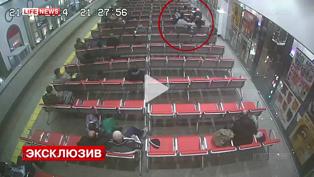 Пассажиру порезали горло на Павелецком вокзале за замечание о шуме
