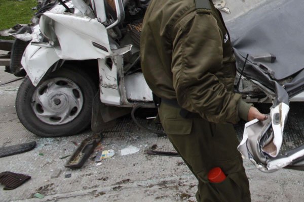 В Белгородской области 10 человек погибли в результате лобового столкновения микроавтобуса и КамАЗа