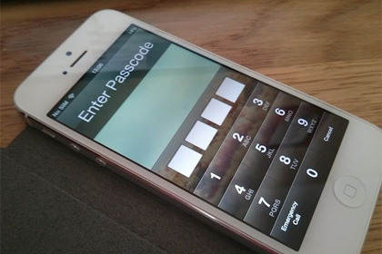 Найден способ обойти пароль в iPhone