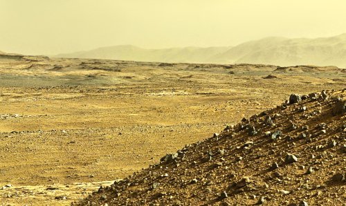 Марсоход Curiosity уверенно продвигается к своей конечной цели