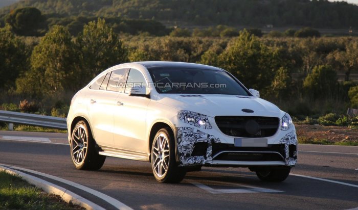 Опубликованы новые фотографии кроссовера Mercedes-Benz GLE