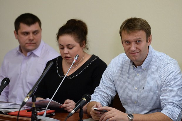 Навальному изменили срок на условный